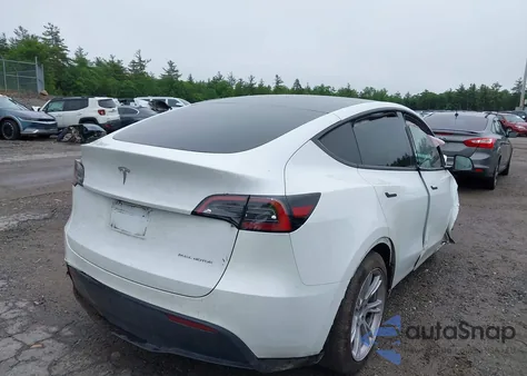 2023 Tesla Model Y Awd/Long Range Dual Motor All-Wheel Drive из США, поврежденный, VIN 7SAYGDEE5PF892772